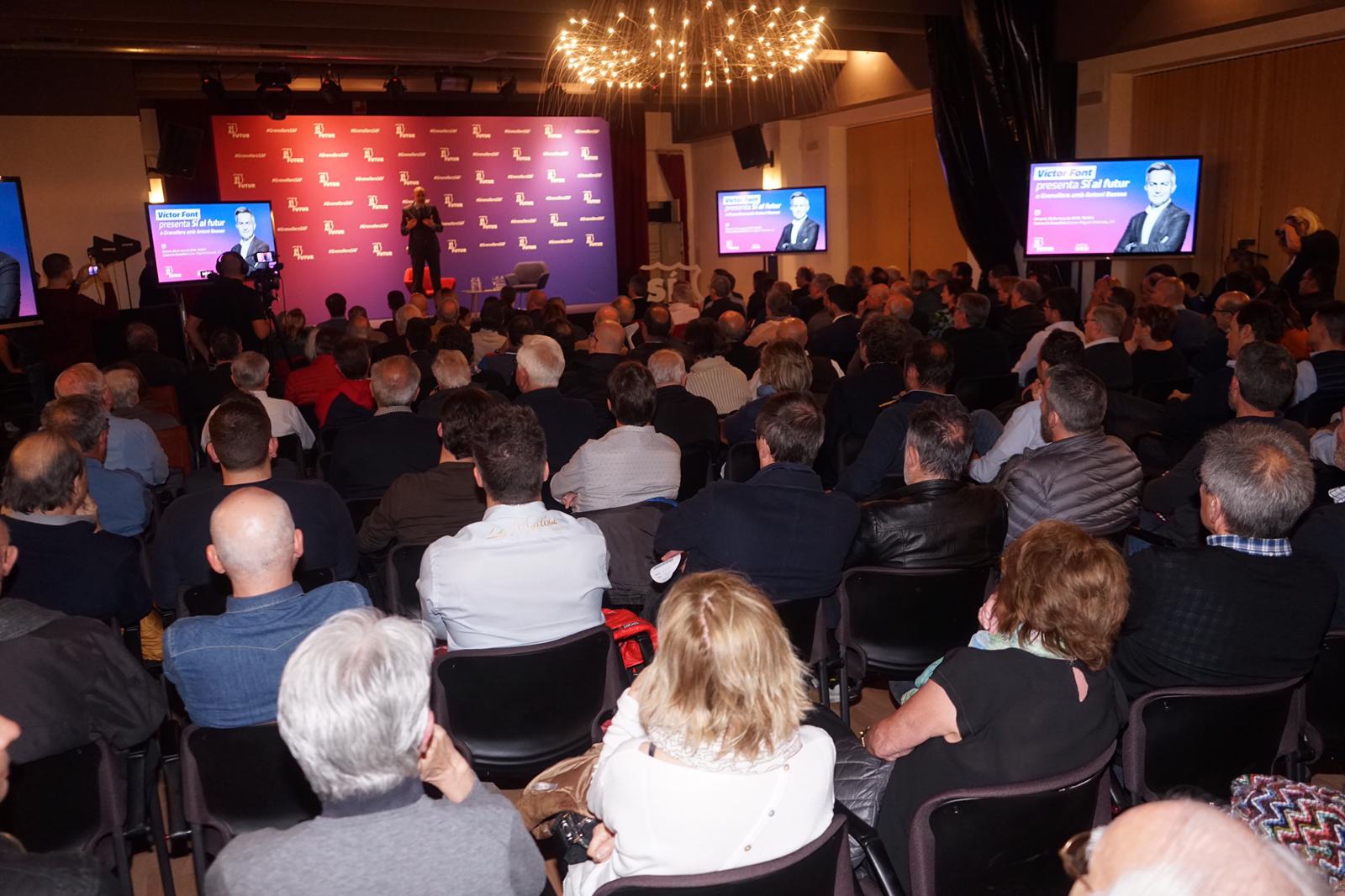 Més de 300 barcelonistes omplen el Casino de Granollers en la presentació de Víctor Font i del projecte Sí al futur