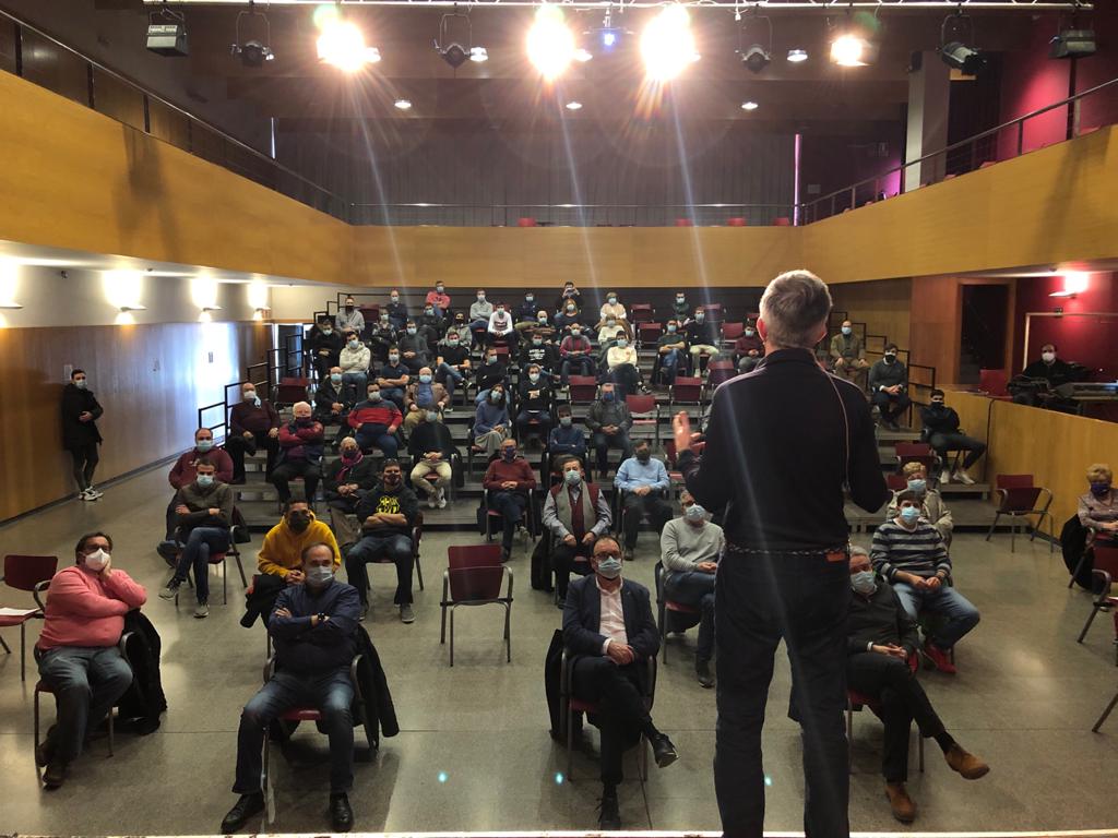 Great turnout for the presentation of Sí al futur in Alpicat